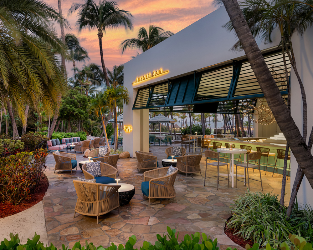 Hilton Aruba patio and restaurant exterior