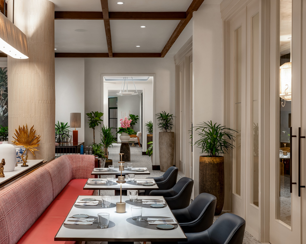 Hilton Aruba restaurant interior